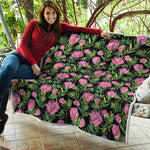 Protea Floral Pattern Print Quilt