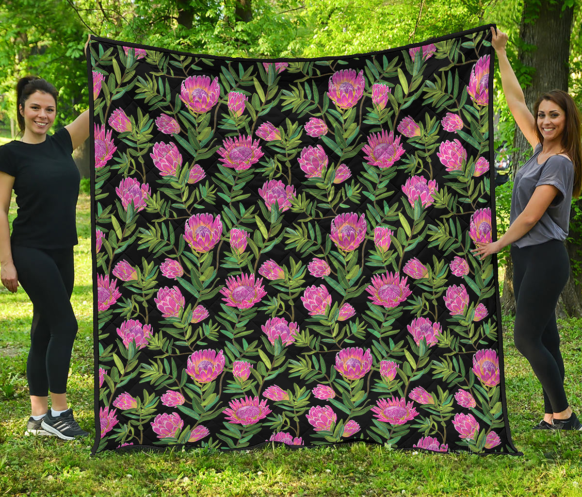 Protea Floral Pattern Print Quilt