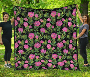 Protea Floral Pattern Print Quilt