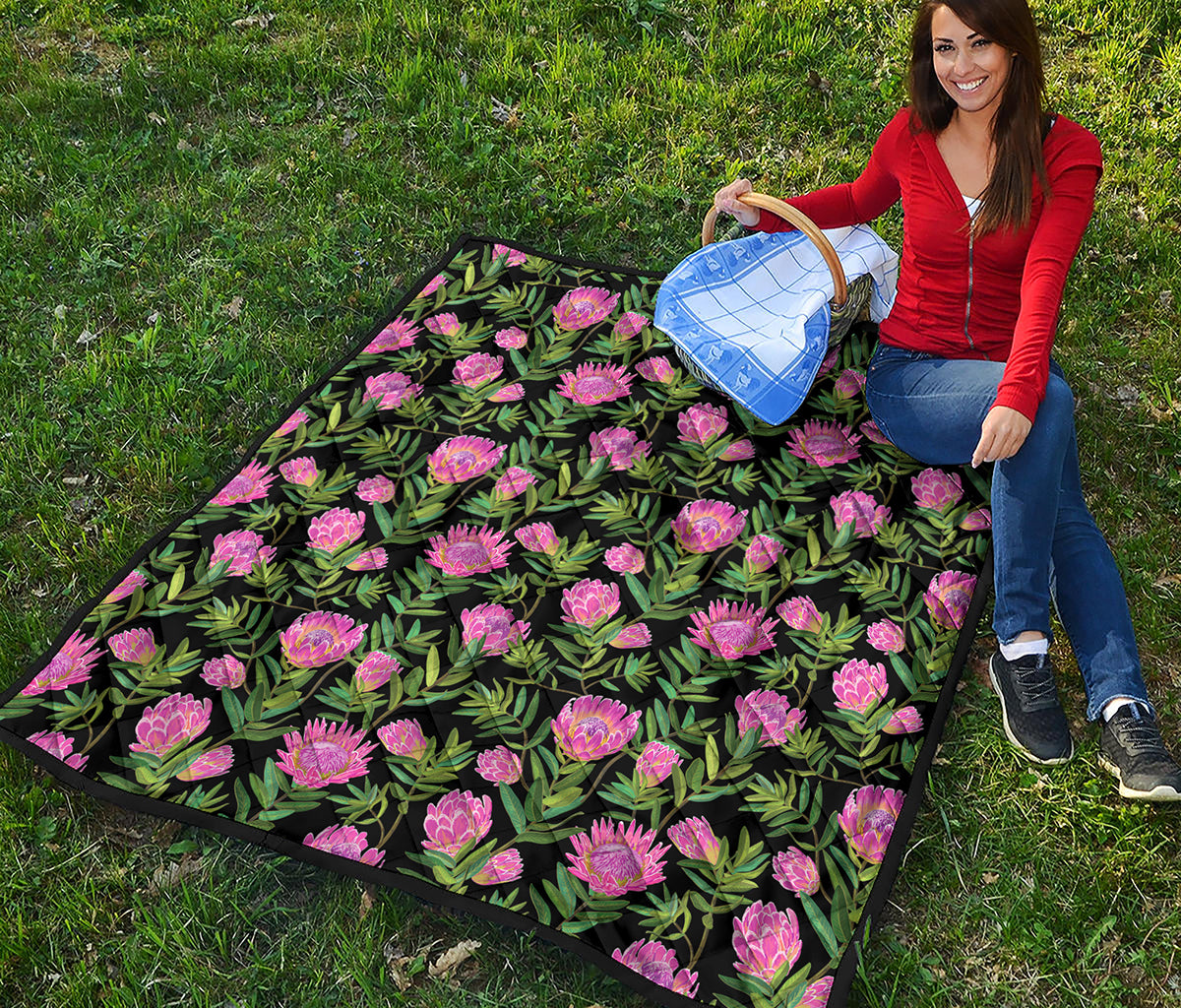 Protea Floral Pattern Print Quilt