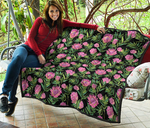 Protea Floral Pattern Print Quilt