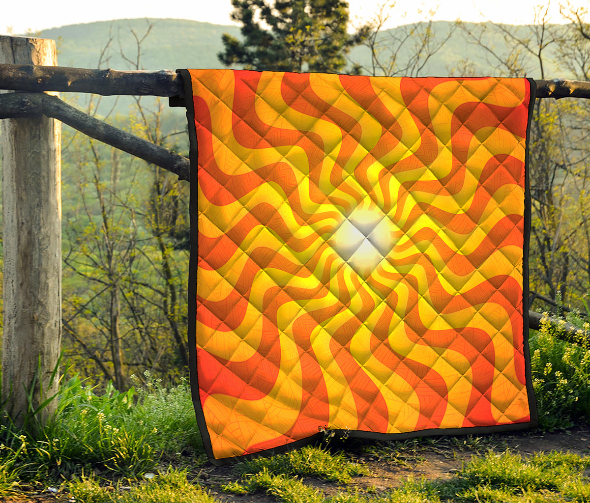 Psychedelic Burning Sun Print Quilt