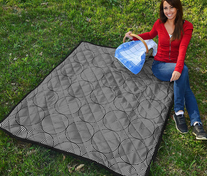 Psychedelic Circle Pattern Print Quilt