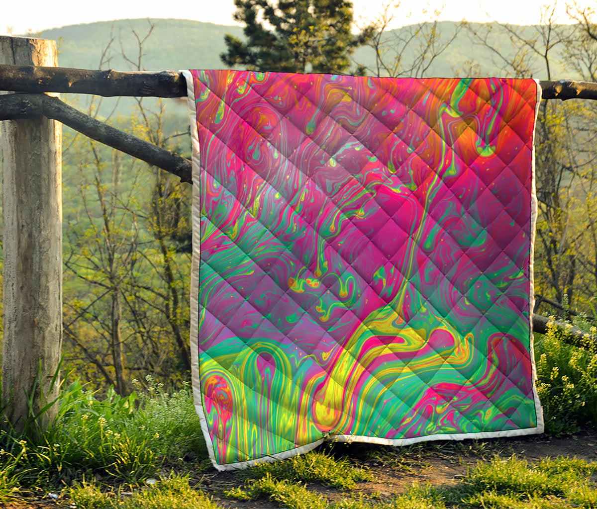 Psychedelic Formed Print Quilt