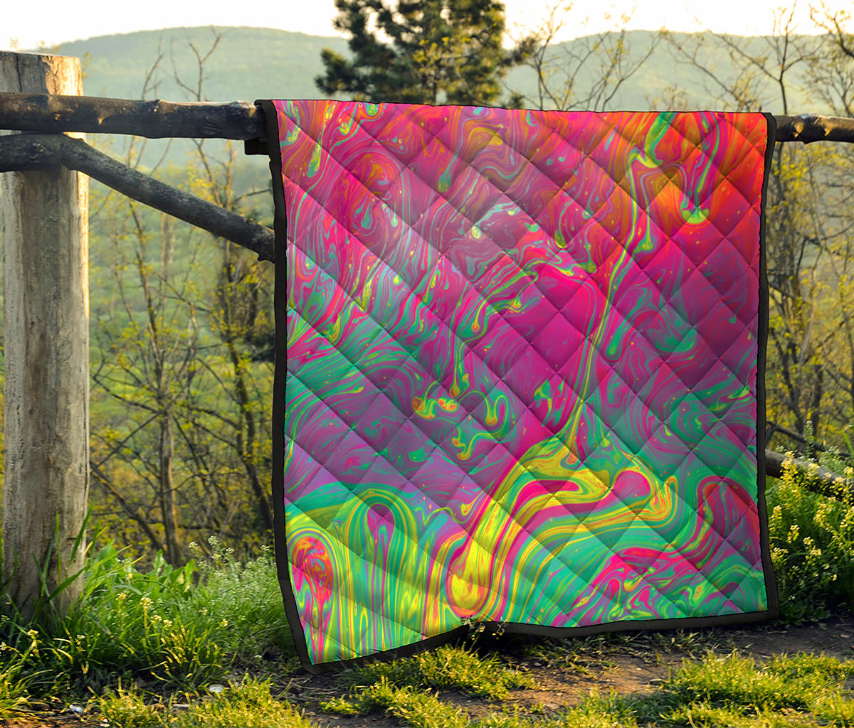 Psychedelic Formed Print Quilt