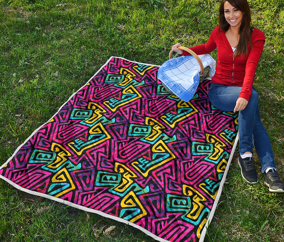 Psychedelic Funky Pattern Print Quilt