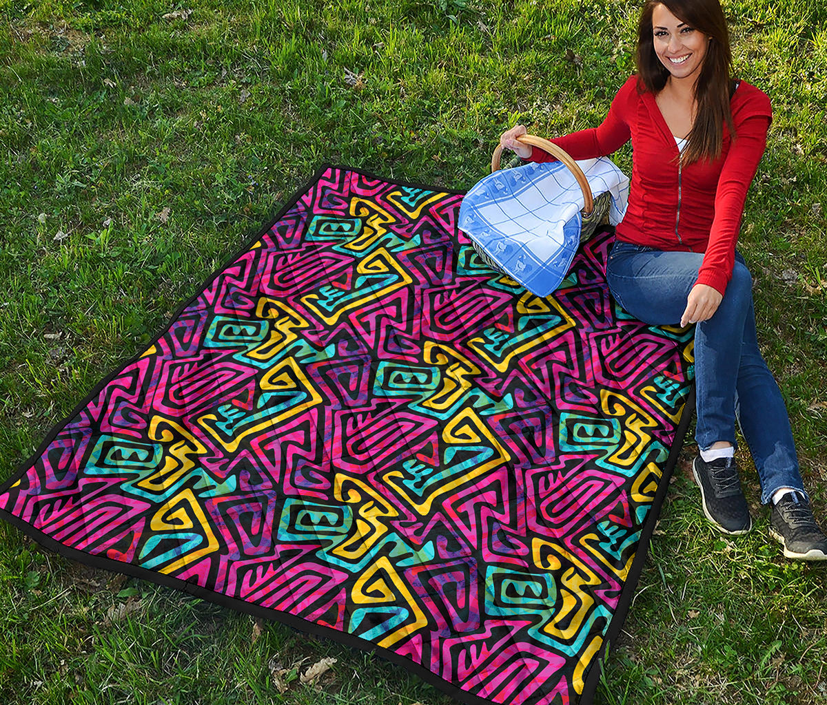 Psychedelic Funky Pattern Print Quilt