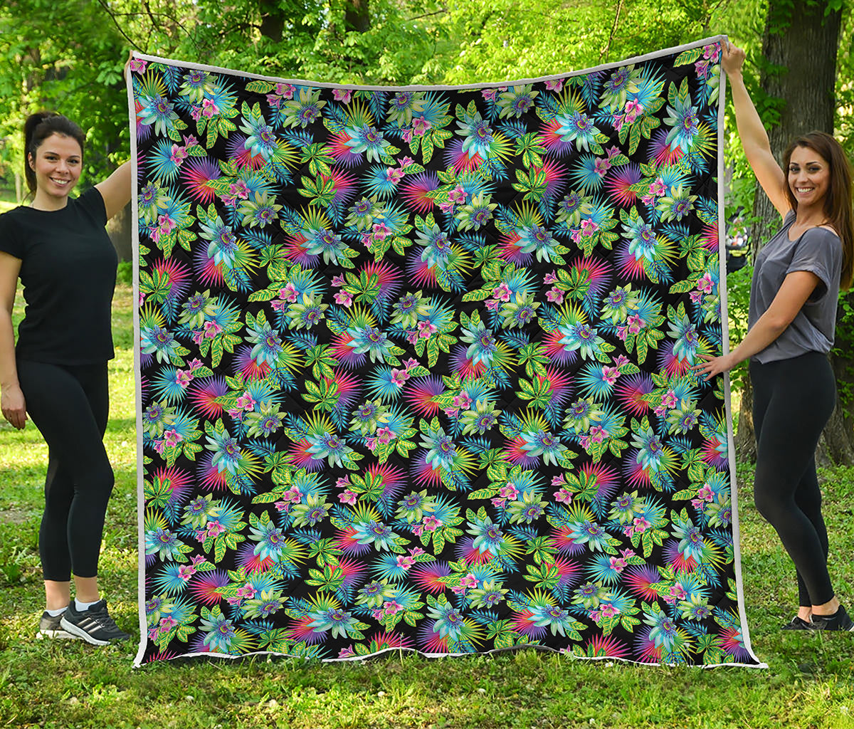 Psychedelic Hawaiian Flower Print Quilt
