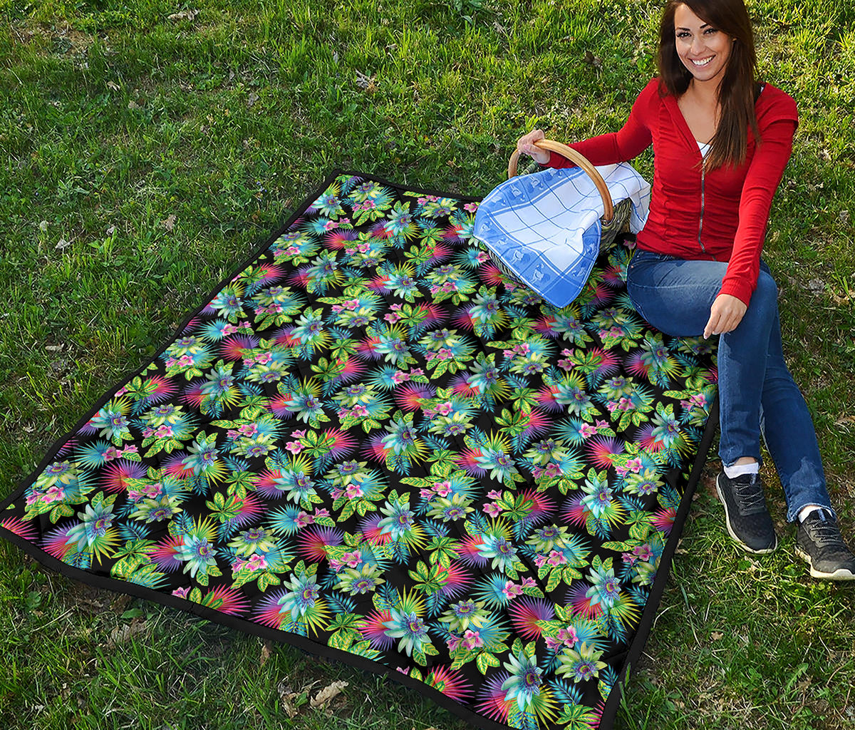 Psychedelic Hawaiian Flower Print Quilt