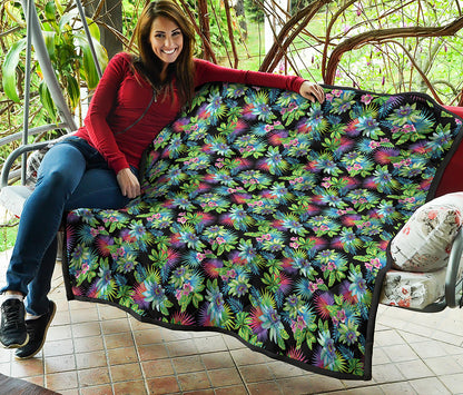 Psychedelic Hawaiian Flower Print Quilt