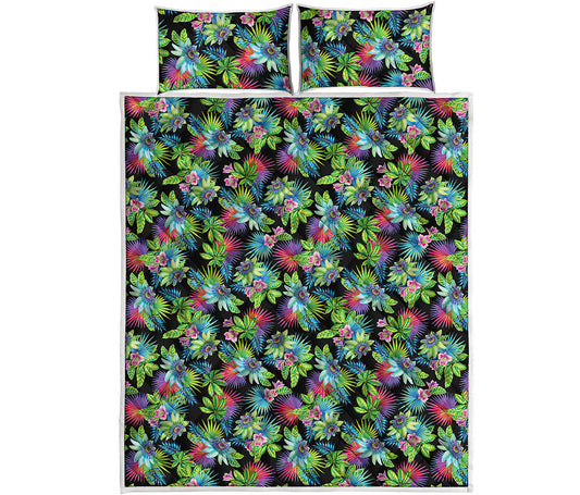 Psychedelic Hawaiian Flower Print Quilt Bed Set