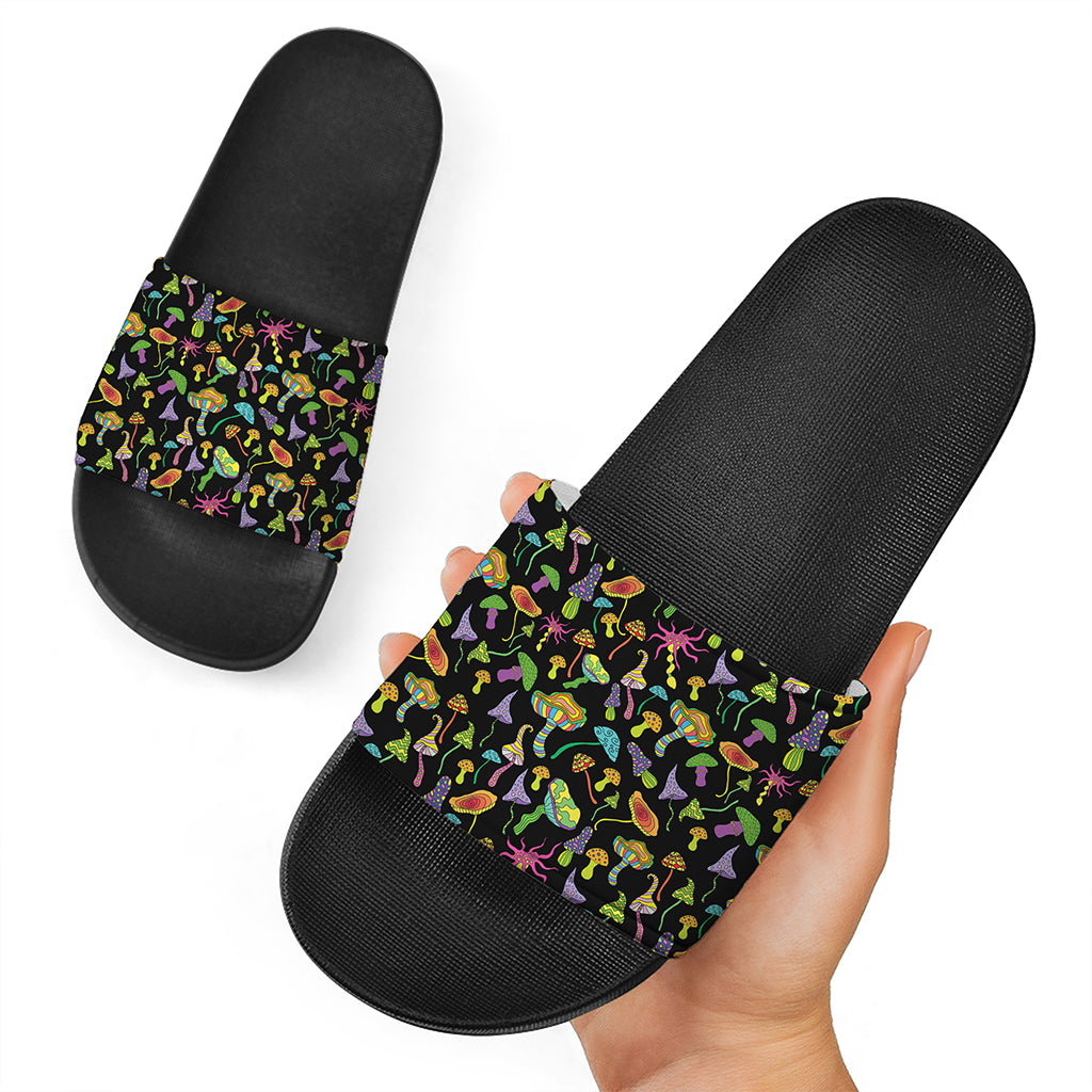 Psychedelic Mushroom Pattern Print Black Slide Sandals