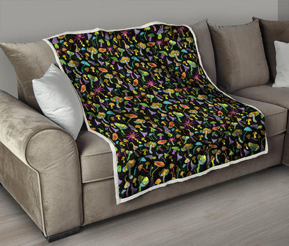 Psychedelic Mushroom Pattern Print Quilt