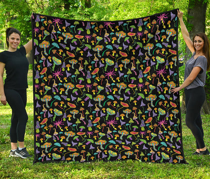 Psychedelic Mushroom Pattern Print Quilt