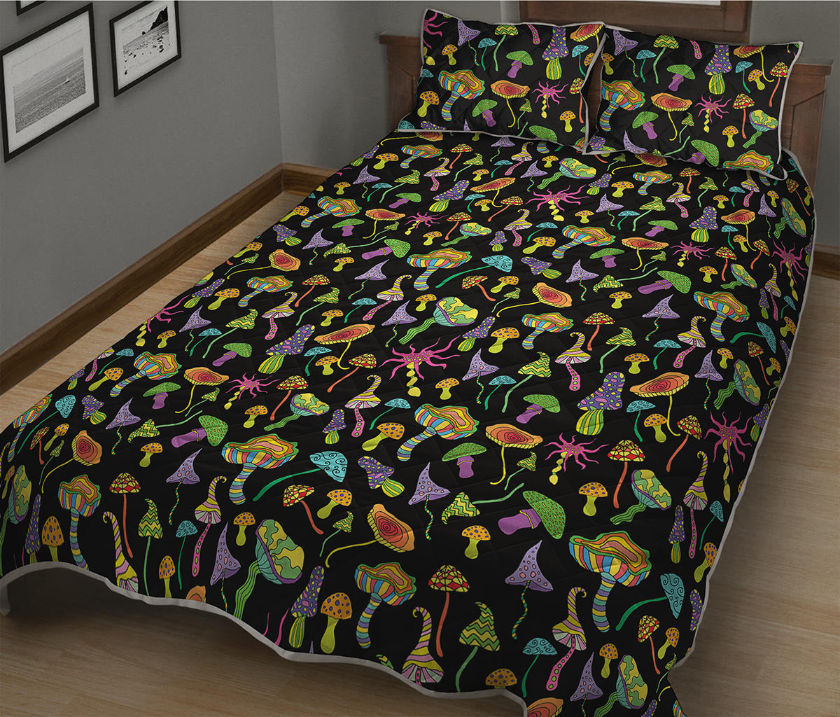 Psychedelic Mushroom Pattern Print Quilt Bed Set