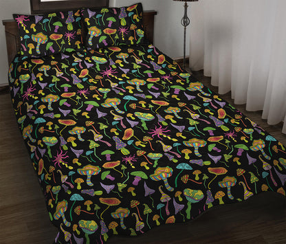 Psychedelic Mushroom Pattern Print Quilt Bed Set