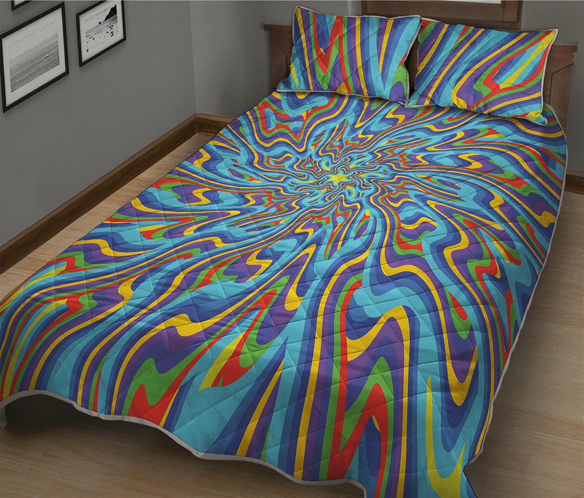 Psychedelic Print Quilt Bed Set