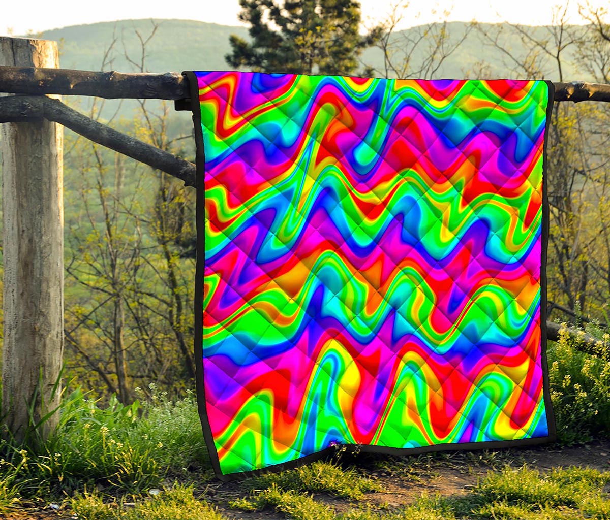 Psychedelic Rainbow Trippy Print Quilt