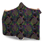 Psychedelic Sea Turtle Pattern Print Hooded Blanket