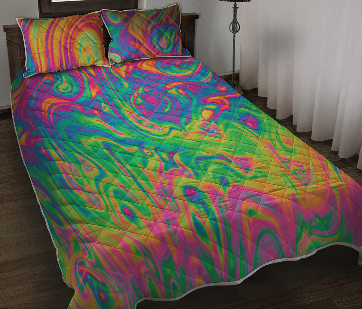 Psychedelic Surface Print Quilt Bed Set