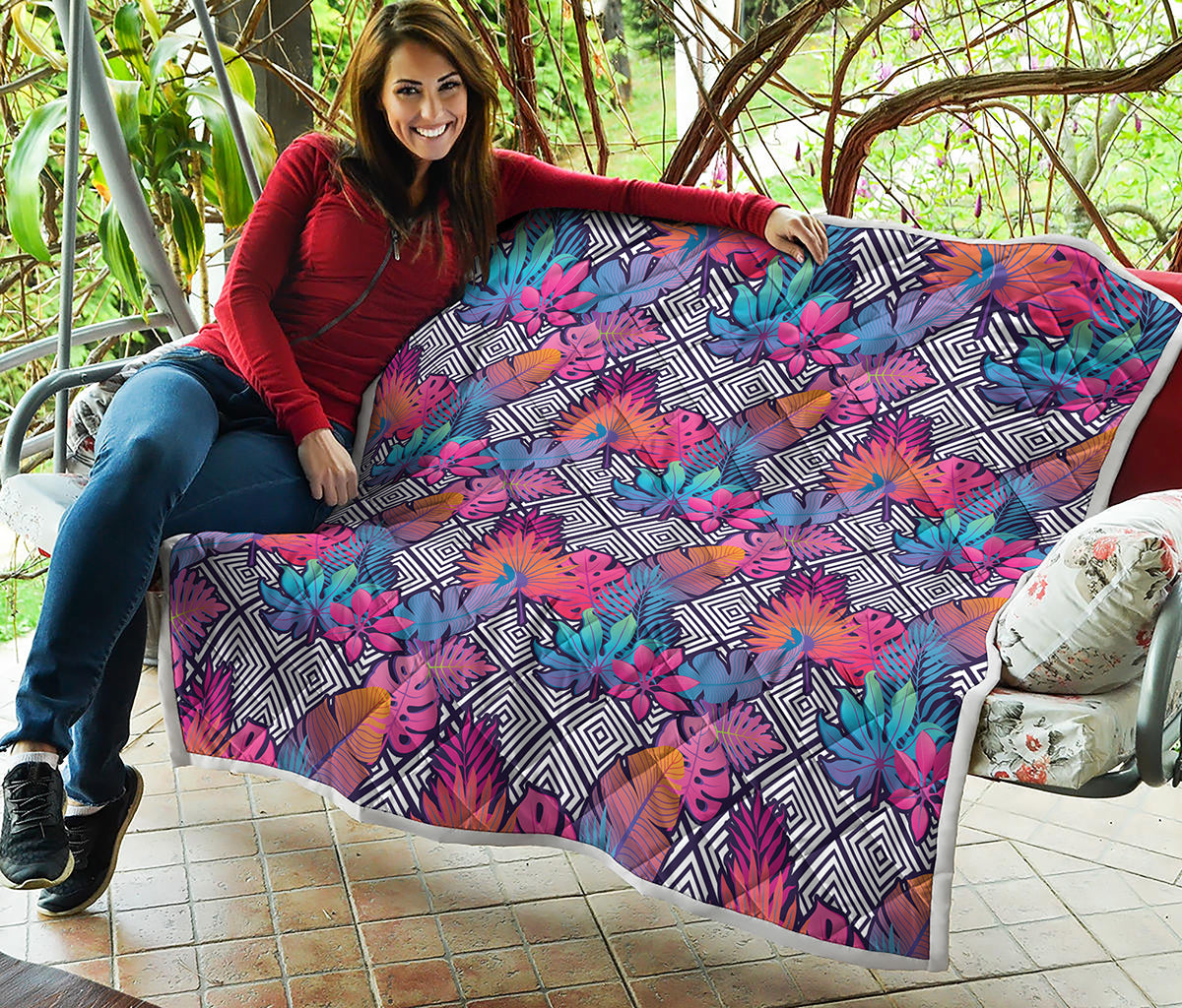 Psychedelic Tropical Aloha Pattern Print Quilt