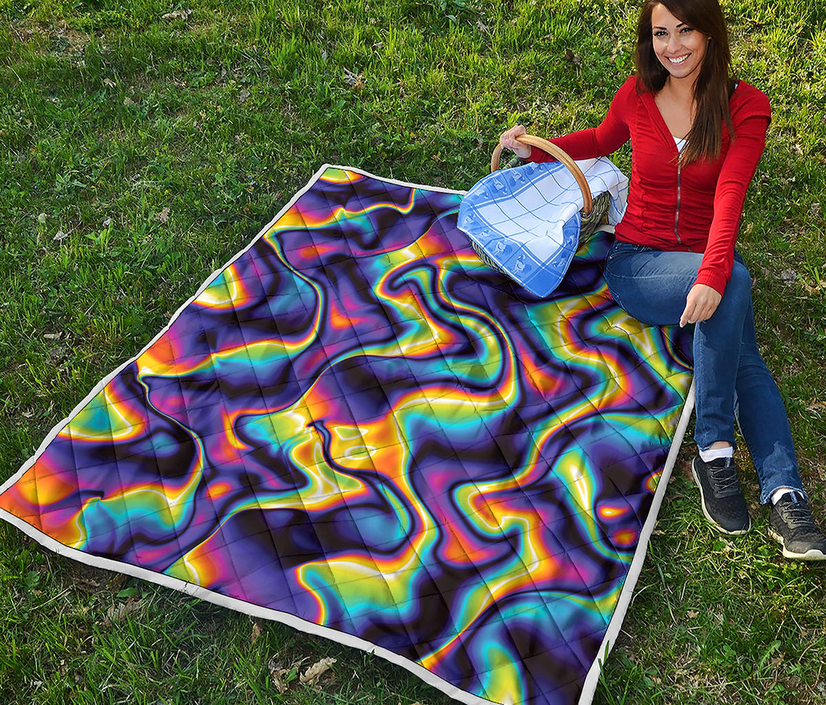 Psychedelic Wavy Print Quilt