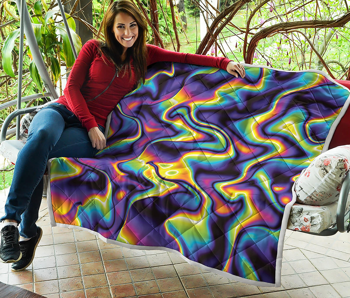 Psychedelic Wavy Print Quilt