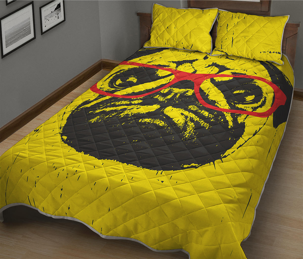 Pug With Glasses Portrait Print Quilt Bed Set