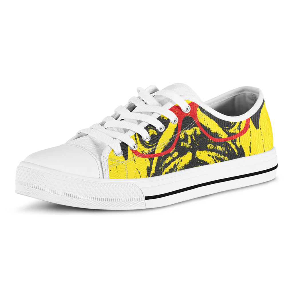 Pug With Glasses Portrait Print White Low Top Shoes