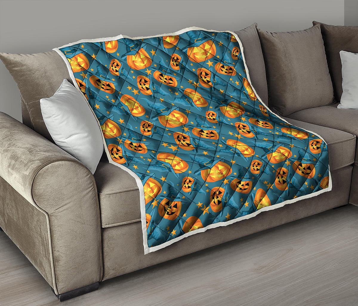Pumpkin With Witch Hat Pattern Print Quilt