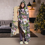 Purple Alstroemeria Zigzag Pattern Print Hooded Blanket