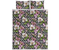 Purple Alstroemeria Zigzag Pattern Print Quilt Bed Set