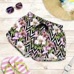 Purple Alstroemeria Zigzag Pattern Print Women's Shorts