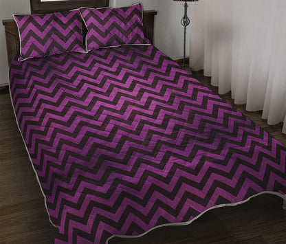 Purple And Black Chevron Pattern Print Quilt Bed Set