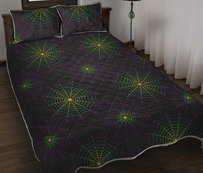 Purple And Green Spider Web Print Quilt Bed Set