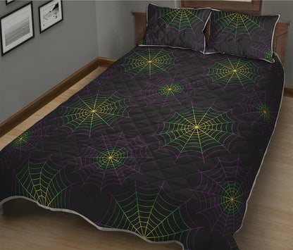 Purple And Green Spider Web Print Quilt Bed Set