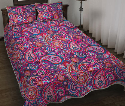 Purple And Pink Paisley Pattern Print Quilt Bed Set