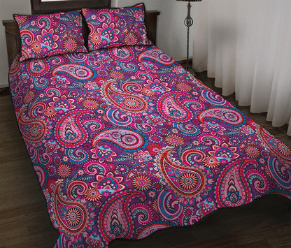 Purple And Pink Paisley Pattern Print Quilt Bed Set