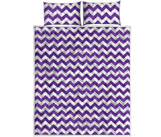 Purple And White Chevron Pattern Print Quilt Bed Set