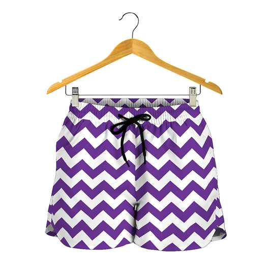 Purple And White Chevron Pattern Print Women's Shorts