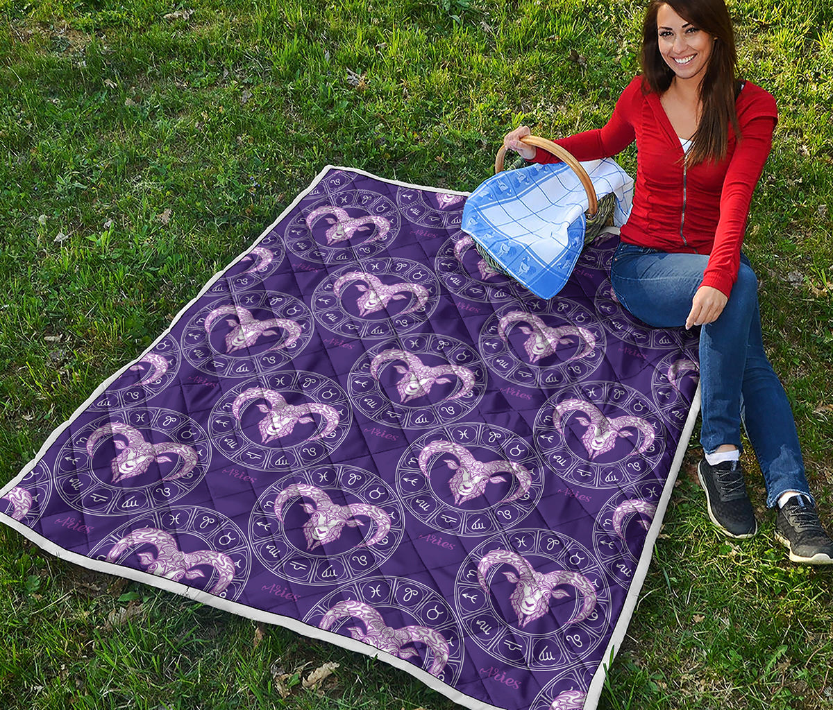 Purple Aries Zodiac Pattern Print Quilt