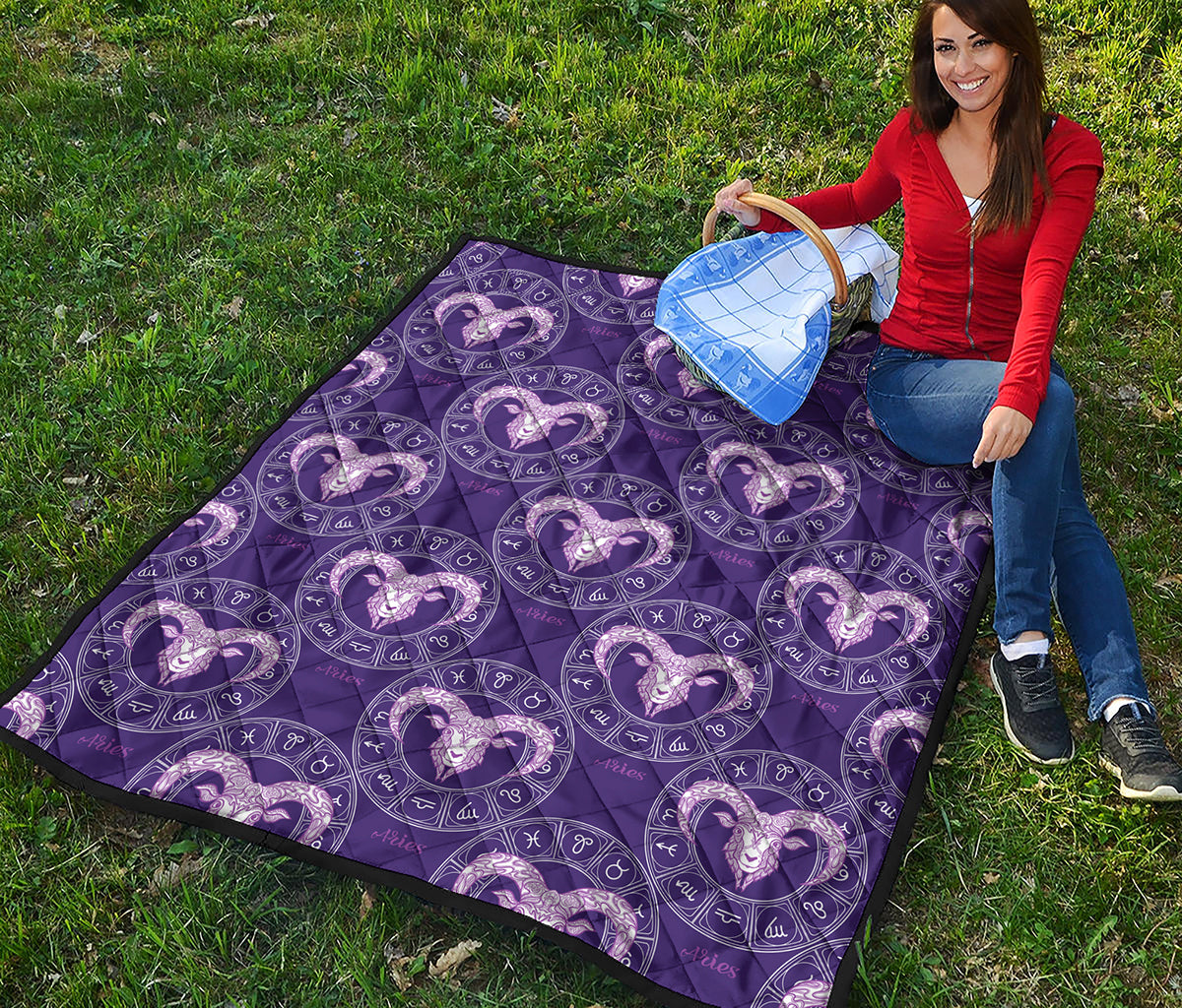 Purple Aries Zodiac Pattern Print Quilt