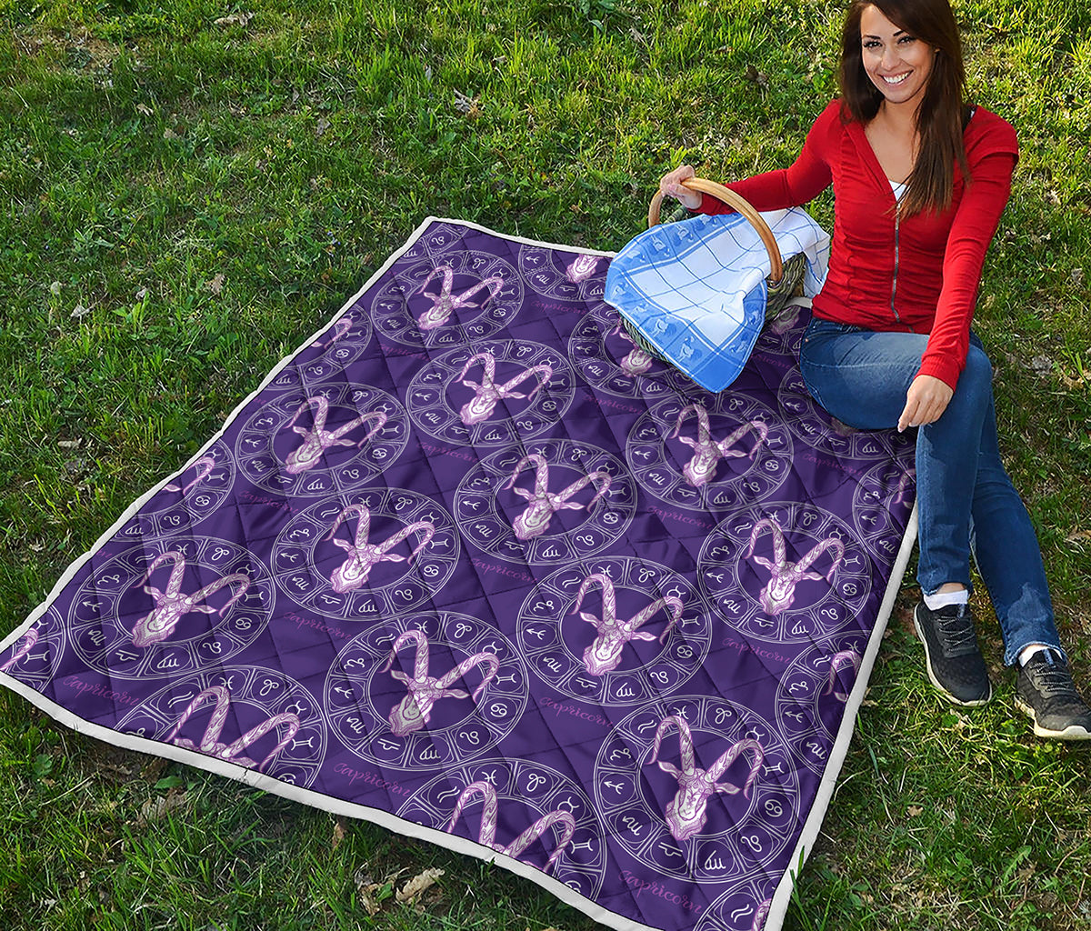 Purple Capricorn Zodiac Pattern Print Quilt