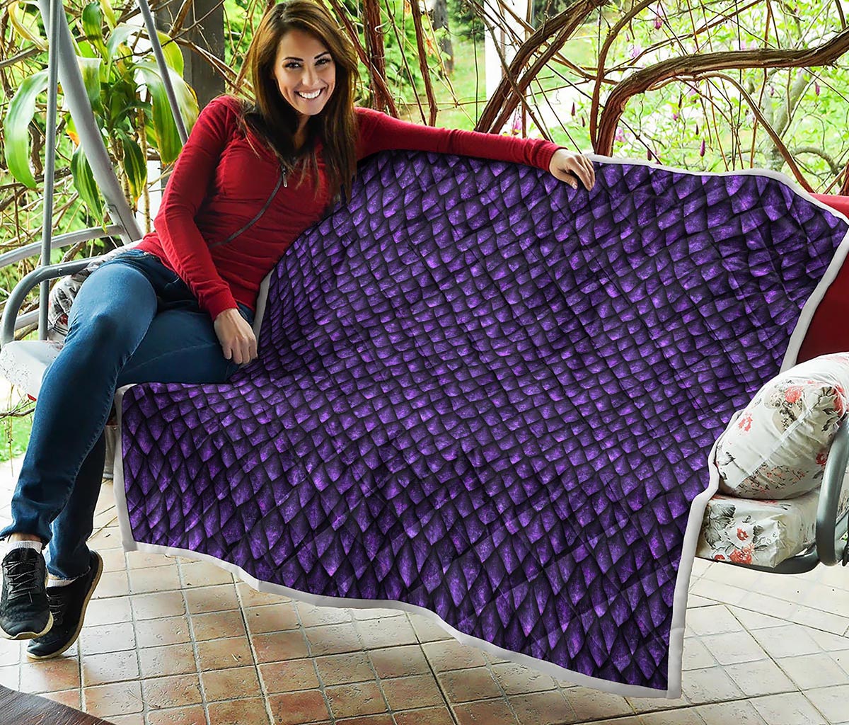 Purple Dragon Scales Pattern Print Quilt