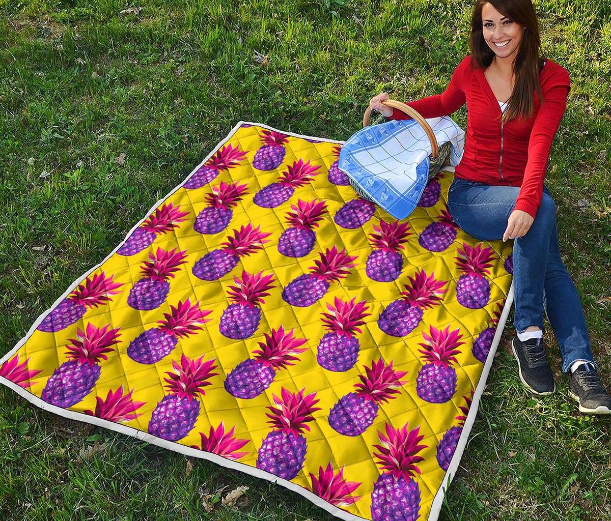 Purple EDM Pineapple Pattern Print Quilt