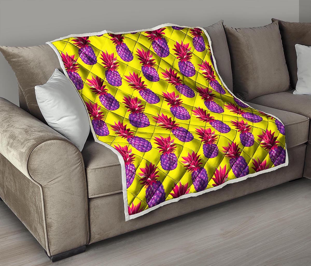 Purple EDM Pineapple Pattern Print Quilt