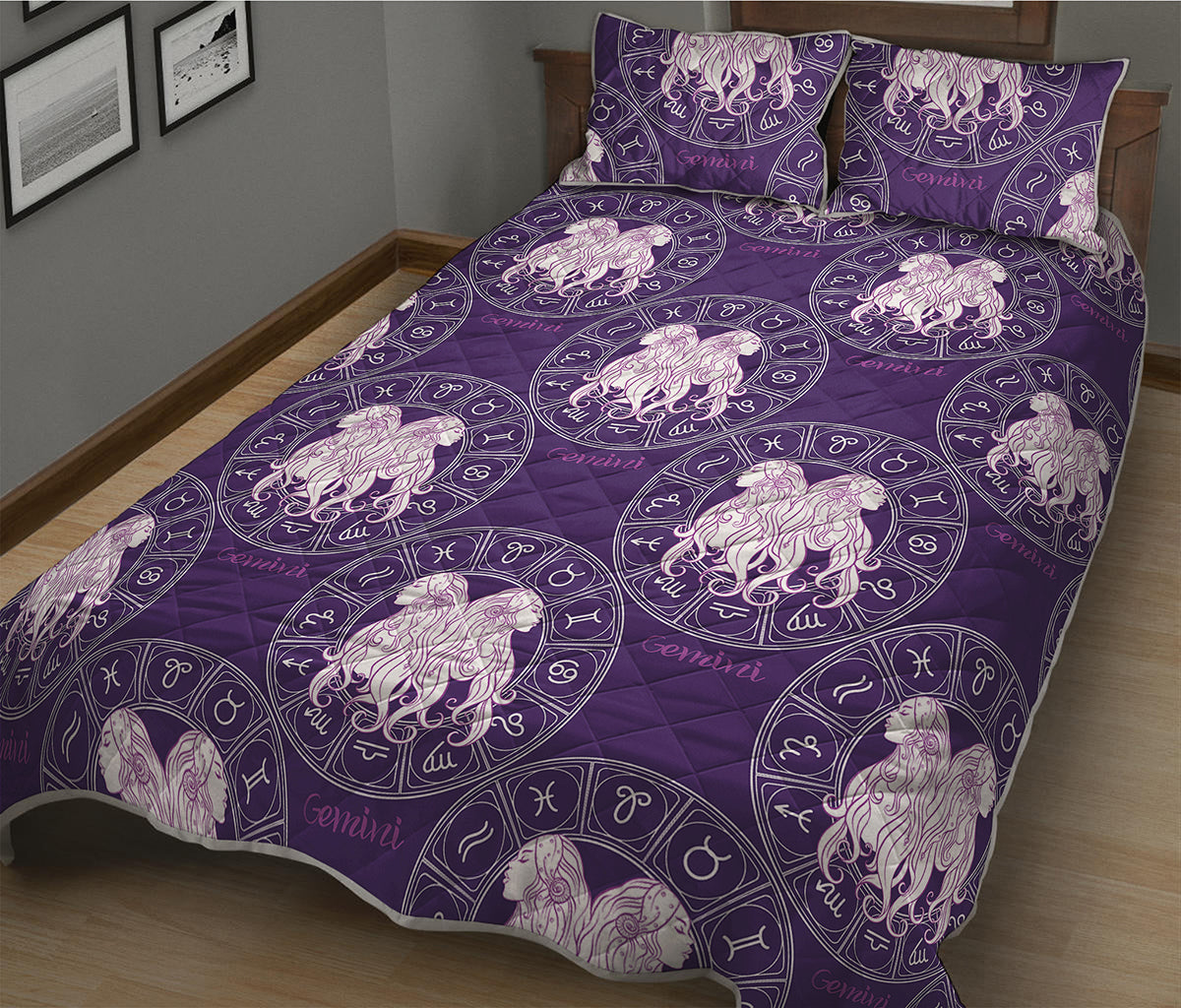 Purple Gemini Zodiac Pattern Print Quilt Bed Set