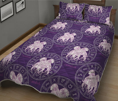 Purple Gemini Zodiac Pattern Print Quilt Bed Set