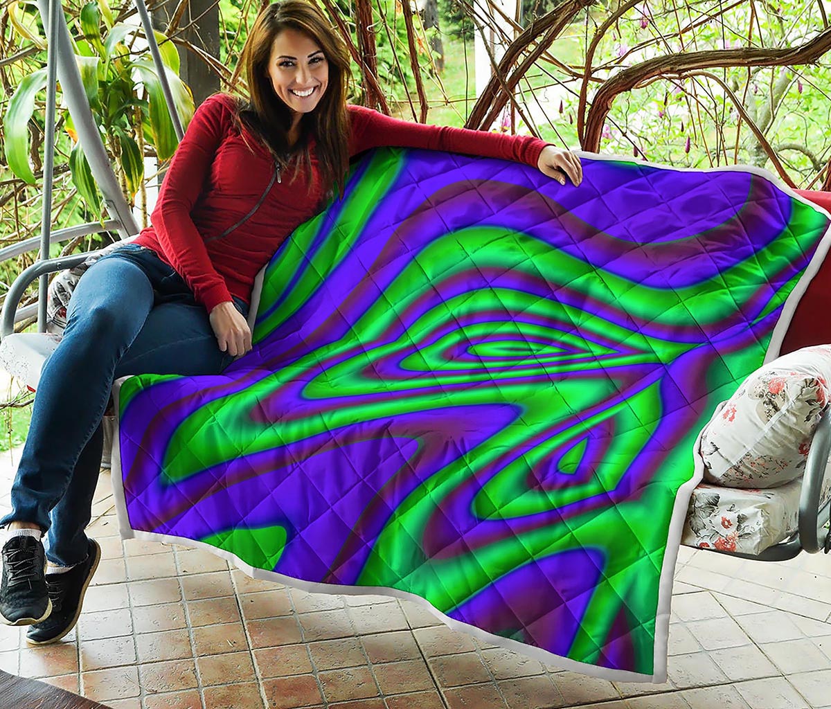 Purple Green Psychedelic Trippy Print Quilt