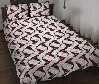 Purple Halloween Witch Hat Pattern Print Quilt Bed Set